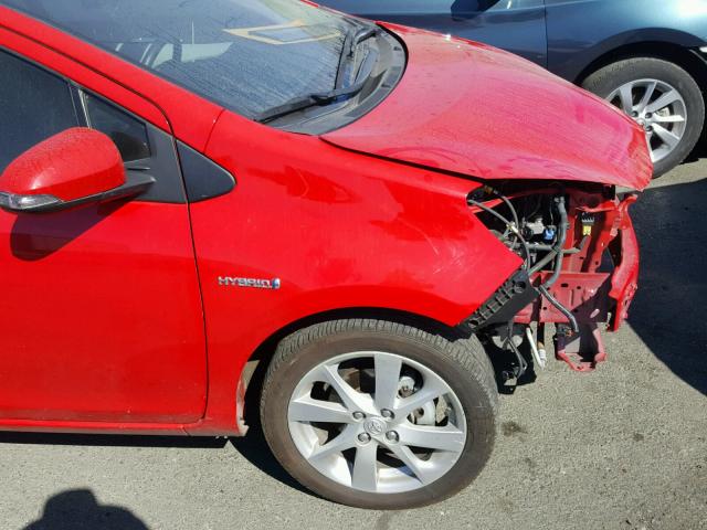 JTDKDTB38D1041997 - 2013 TOYOTA PRIUS C RED photo 9