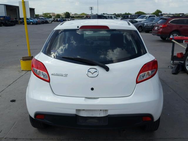 JM1DE1KY6E0186288 - 2014 MAZDA MAZDA2 SPO WHITE photo 10