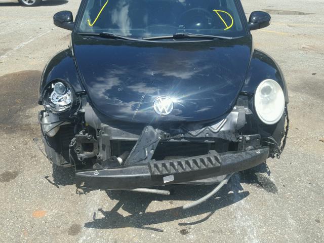 3VWPW3AG7AM012927 - 2010 VOLKSWAGEN NEW BEETLE 黑色 照片 9