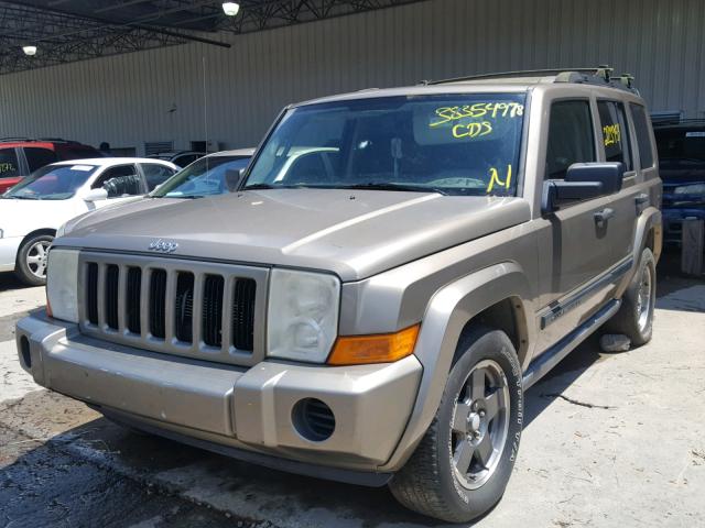 1J8HH48K86C171409 - 2006 JEEP COMMANDER TAN photo 2