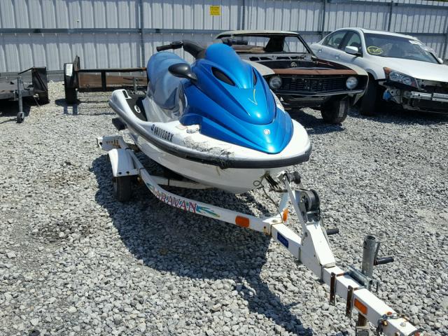 YAMA2438K304 - 2004 YAMAHA MARINE/TRL WHITE photo 9