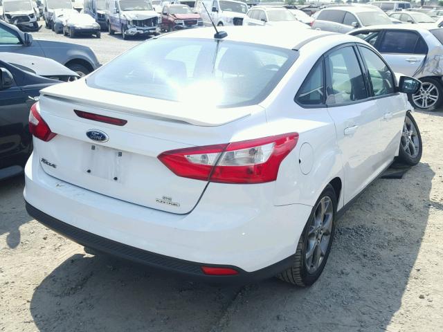 1FADP3F25DL205539 - 2013 FORD FOCUS SE WHITE photo 6