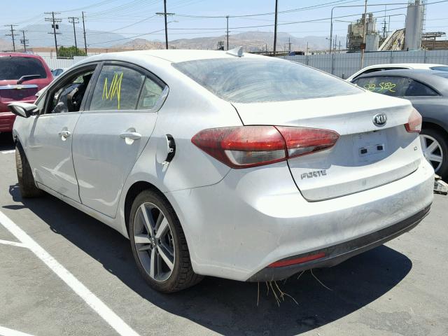 3KPFL4A8XHE005092 - 2017 KIA FORTE EX SILVER photo 3