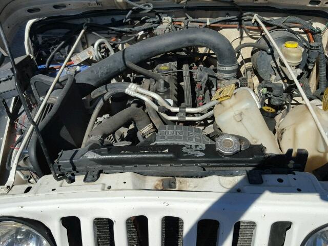 1J4FA39S94P746273 - 2004 JEEP WRANGLER X WHITE photo 7