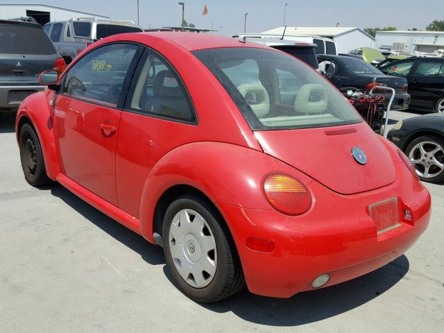 3VWCA21C7YM405700 - 2000 VOLKSWAGEN NEW BEETLE 红色 照片 3