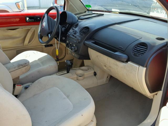 3VWCA21C7YM405700 - 2000 VOLKSWAGEN NEW BEETLE 红色 照片 5