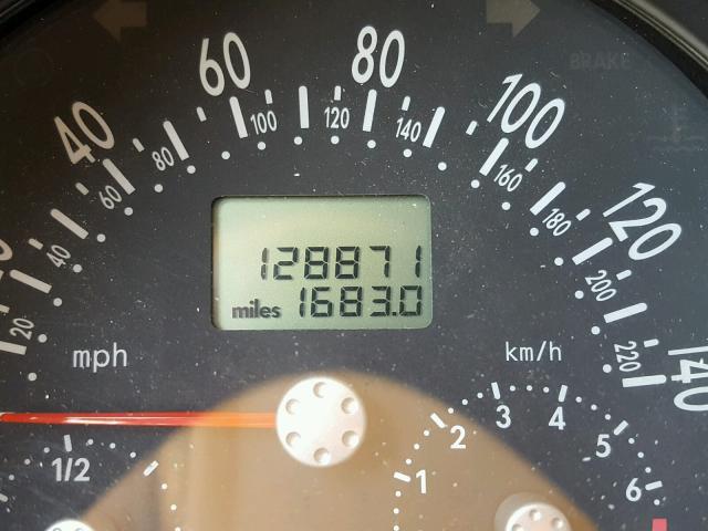 3VWCA21C7YM405700 - 2000 VOLKSWAGEN NEW BEETLE 红色 照片 8