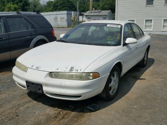 1G3WS52K0WF372623 - 1998 OLDSMOBILE INTRIGUE G WHITE photo 2