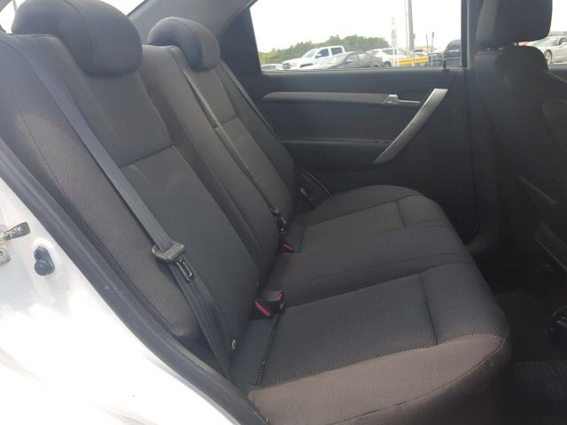 KL1TD56E19B629714 - 2009 CHEVROLET AVEO LS WHITE photo 6