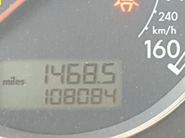 WVWTH63B04P252897 - 2004 VOLKSWAGEN PASSAT GLX BLUE photo 8