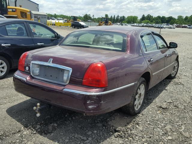 1LNHM82W66Y647838 - 2006 LINCOLN TOWN CAR S BURGUNDY photo 4