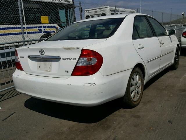 4T1BF30K54U076320 - 2004 TOYOTA CAMRY LE WHITE photo 4