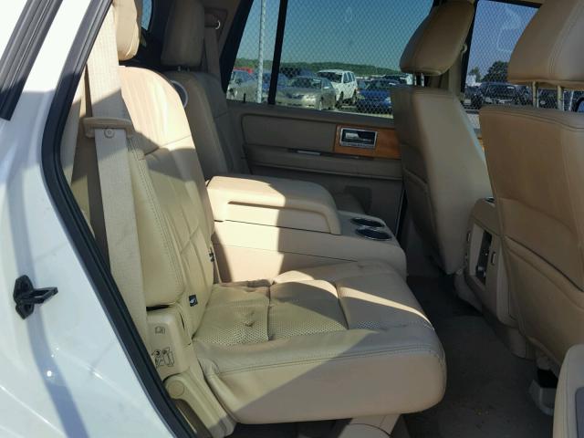 5LMJJ2J53AEJ05748 - 2010 LINCOLN NAVIGATOR 白色 照片 6