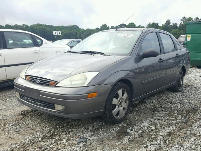1FAFP38352W199509 - 2002 FORD FOCUS ZTS GRAY photo 2