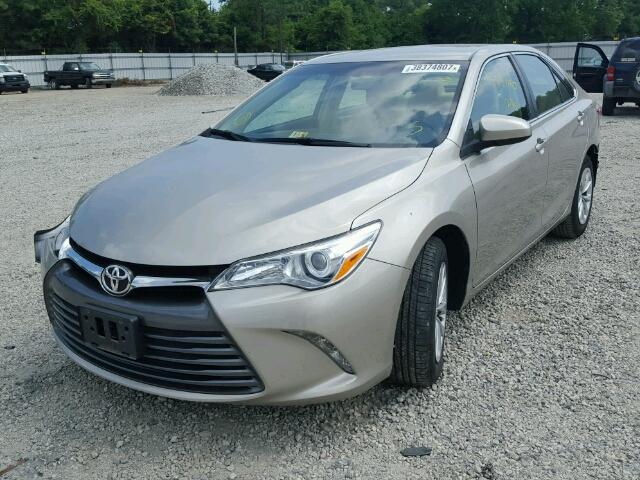 4T4BF1FK0FR487595 - 2015 TOYOTA CAMRY LE TAN photo 2