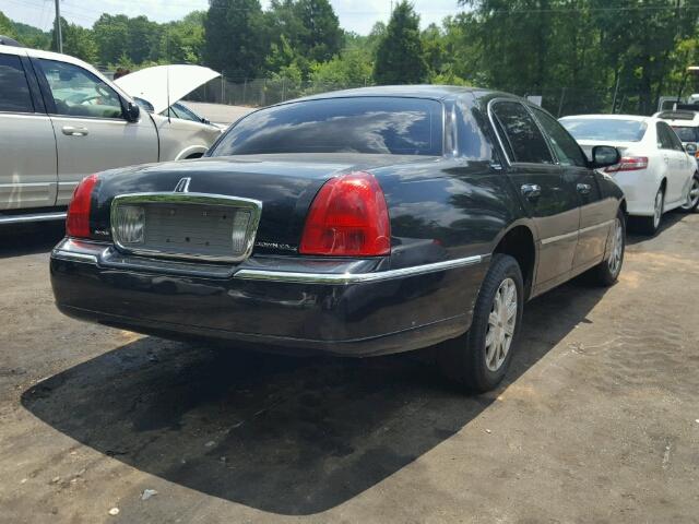 2LNBL8CV5BX765985 - 2011 LINCOLN TOWN CAR S BLACK photo 4