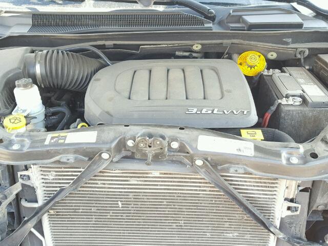 2C4RC1AG8GR232118 - 2016 CHRYSLER TOWN & COU 黑色 照片 7