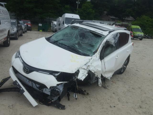 2T3RFREV1JW745741 - 2018 TOYOTA RAV4 ADVEN WHITE photo 2