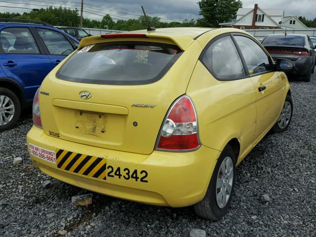 KMHCM36CX9U122094 - 2009 HYUNDAI ACCENT GS YELLOW photo 4