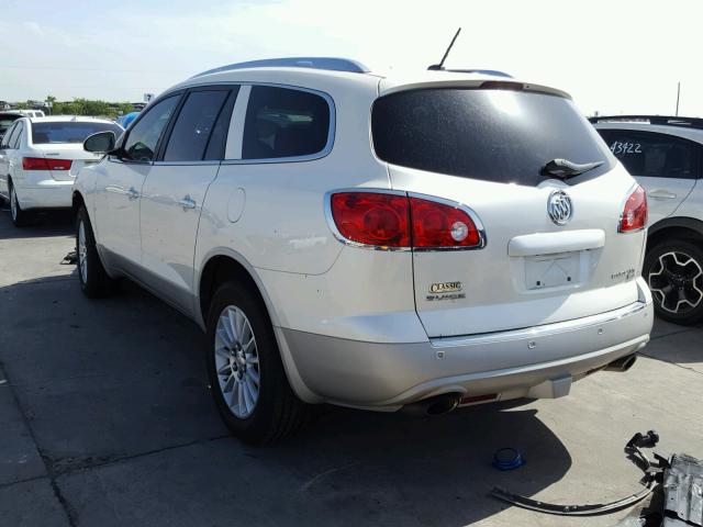 5GALRBED1AJ241346 - 2010 BUICK ENCLAVE CX WHITE photo 3