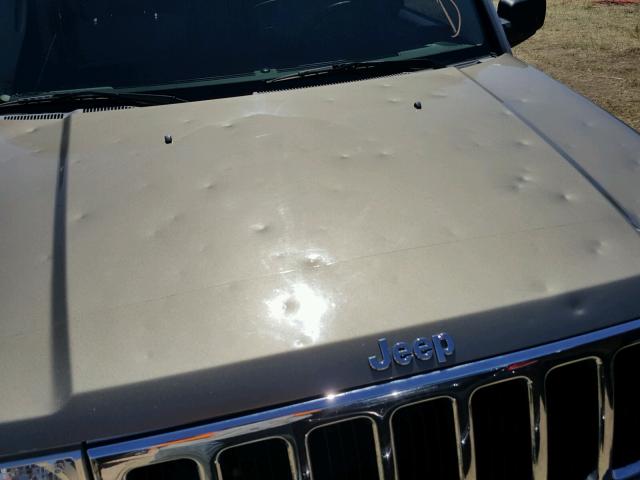 1J8HG58206C306004 - 2006 JEEP COMMANDER 棕色 照片 9