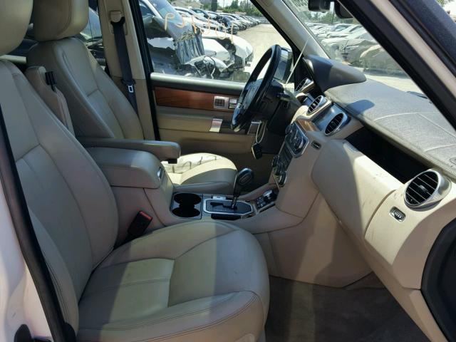 SALAK2D47AA532020 - 2010 LAND ROVER LR4 HSE LU WHITE photo 5