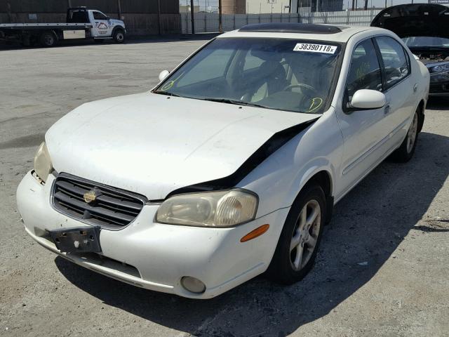 JN1CA31A61T101307 - 2001 NISSAN MAXIMA GXE WHITE photo 9