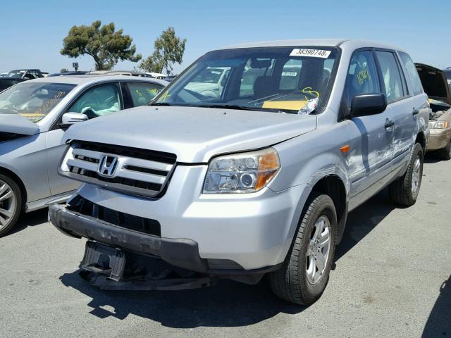 5FNYF18157B018848 - 2007 HONDA PILOT LX SILVER photo 2