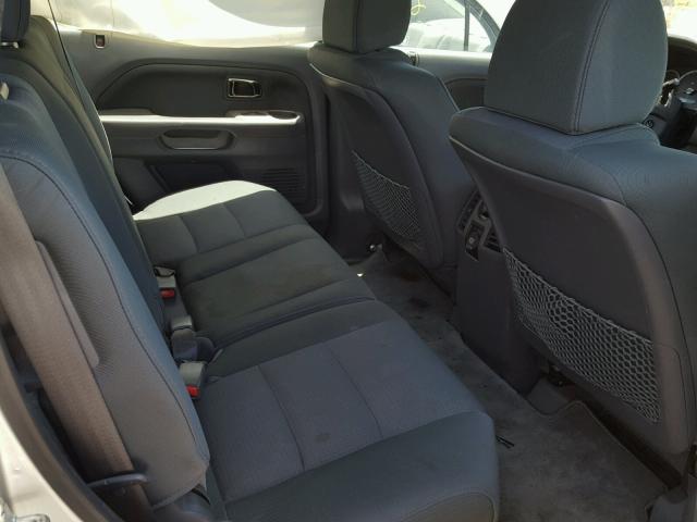 5FNYF18157B018848 - 2007 HONDA PILOT LX SILVER photo 6