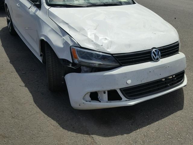 3VW2K7AJ4EM380870 - 2014 VOLKSWAGEN JETTA BASE 白色 照片 9