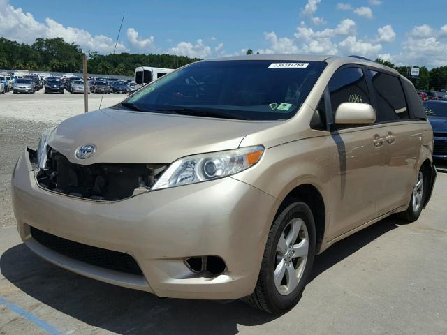 5TDKA3DCXBS002060 - 2011 TOYOTA SIENNA BAS GOLD photo 2