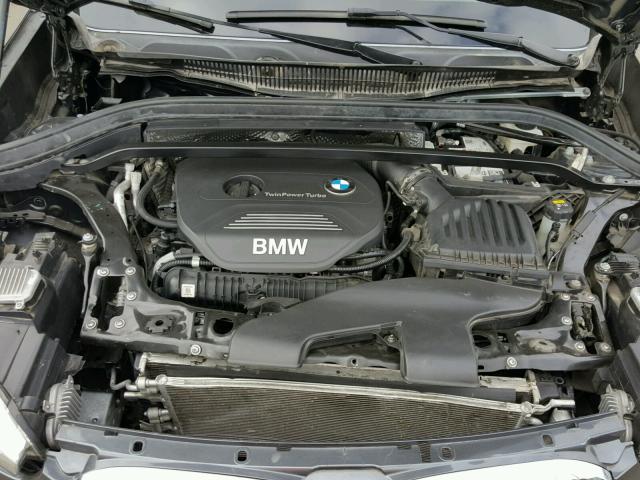 WBXHT3C3XH5F69704 - 2017 BMW X1 XDRIVE2 Grau Foto 7