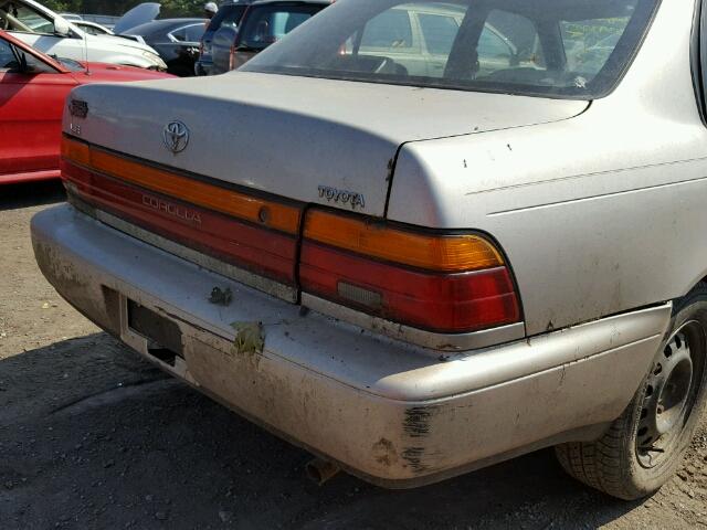 2T1AE00B0RC072102 - 1994 TOYOTA COROLLA LE 银色 照片 9