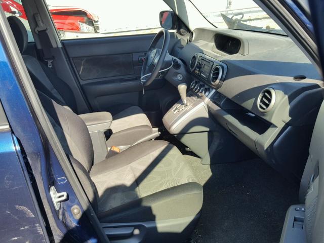 JTLZE4FEXDJ034440 - 2013 TOYOTA SCION XB ლურჯი ფოტო 5