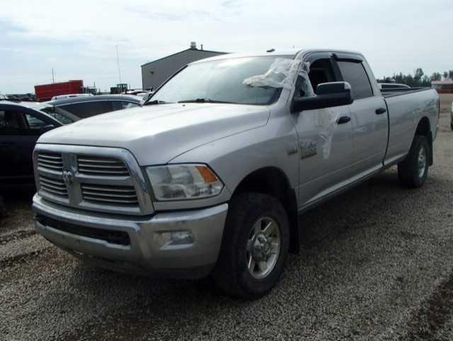 3C6TR5JT5DG587913 - 2013 RAM 2500 SLT SILVER photo 2