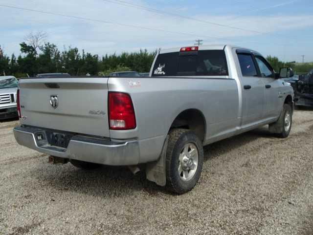3C6TR5JT5DG587913 - 2013 RAM 2500 SLT 银色 照片 4