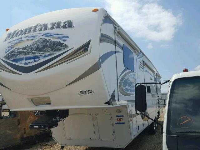 4YDF3852XE4700728 - 2014 KEYSTONE MONTANA WHITE photo 2