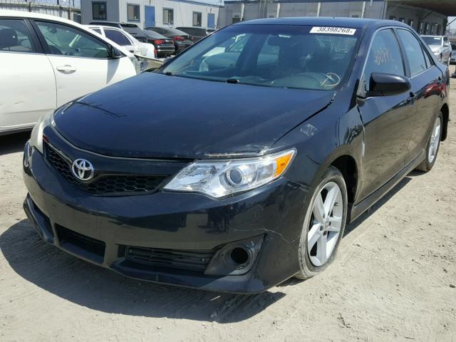 4T1BF1FK8CU046609 - 2012 TOYOTA CAMRY BASE BLACK photo 2