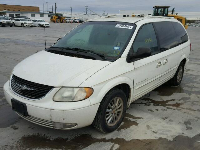 2C8GP64L21R148562 - 2001 CHRYSLER TOWN & COU WHITE photo 2