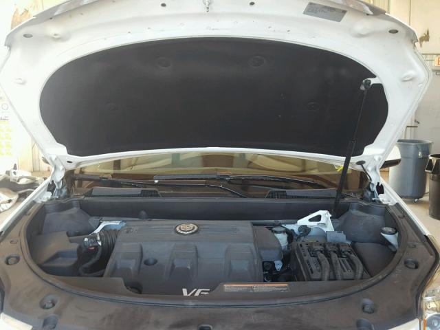 3GYFNCE3XFS572771 - 2015 CADILLAC SRX PERFOR 白色 照片 7