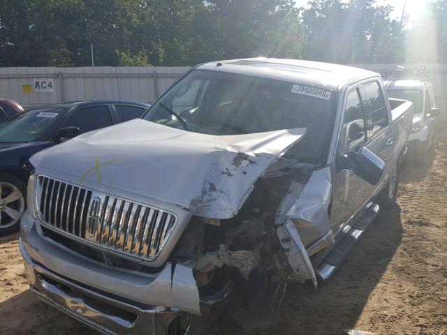 5LTPW18566FJ17717 - 2006 LINCOLN MARK LT SILVER photo 2