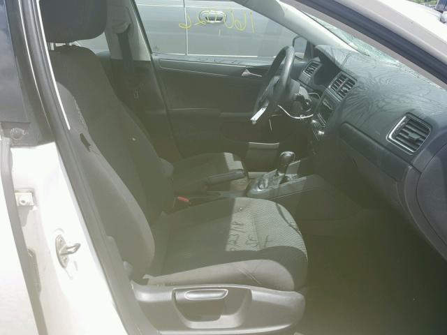 3VW2K7AJ8CM371960 - 2012 VOLKSWAGEN JETTA BASE 白色 照片 5