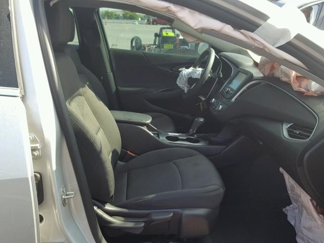 1G1ZB5ST5GF301238 - 2016 CHEVROLET MALIBU LS Gümüş foto 5