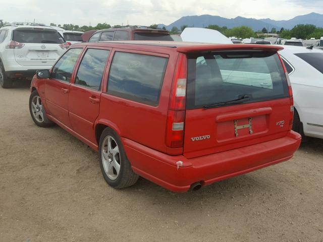 YV1LW5378W3484972 - 1998 VOLVO V70 T5 TUR RED photo 3