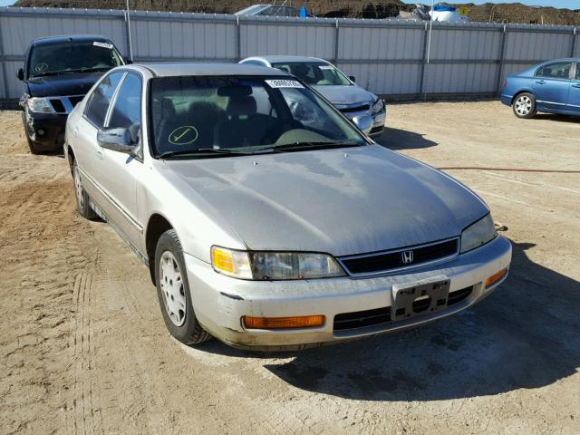 1HGCD5683TA085931 - 1996 HONDA ACCORD DX BEIGE photo 1