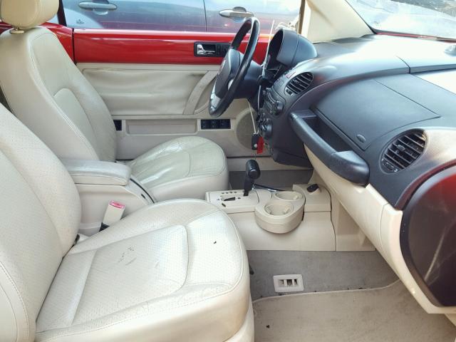 3VWCD31Y25M307288 - 2005 VOLKSWAGEN NEW BEETLE 红色 照片 5