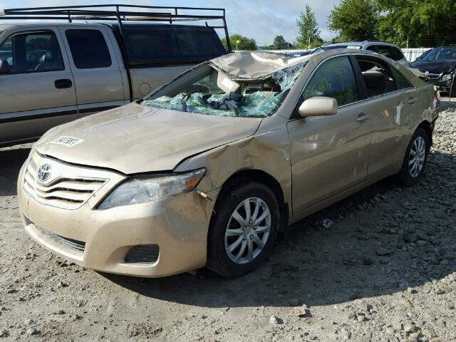 4T1BF3EK0BU227182 - 2011 TOYOTA CAMRY BASE BEIGE photo 2