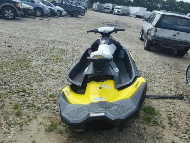 YDV66885D515 - 2015 SEAD JET SKI YELLOW photo 6