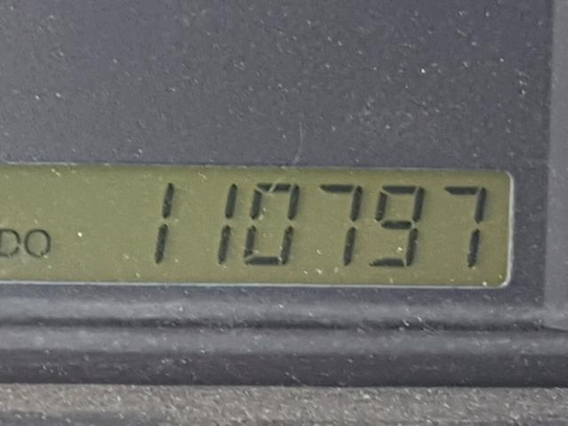 KL1TD5DE5BB131475 - 2011 CHEVROLET AVEO LS YELLOW photo 8