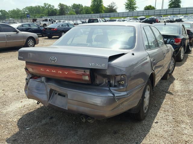 JT2VK13E0P0161996 - 1993 TOYOTA CAMRY XLE GRAY photo 4